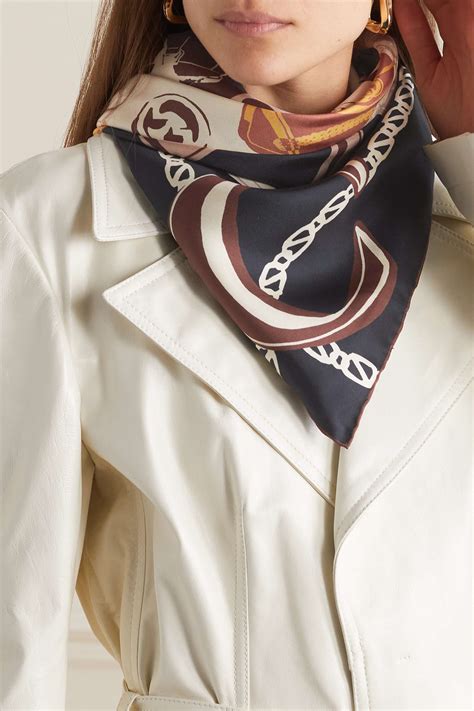 gucci printed silk twill scarf